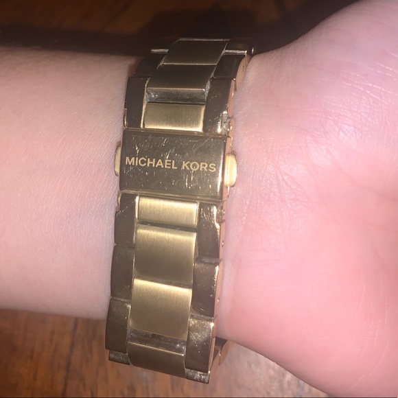 Women’s Michael Kors watch - Picture 5 of 8